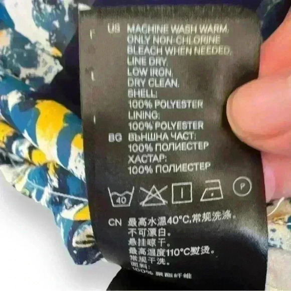 H&M size 12 blouse with tie on back - Picture 7 of 7